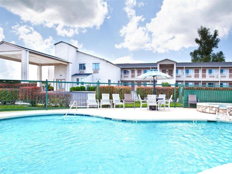 Days Inn By Wyndham Kerrville Εξωτερικό φωτογραφία